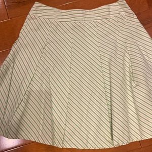 Izod green and white a line skirt size 10